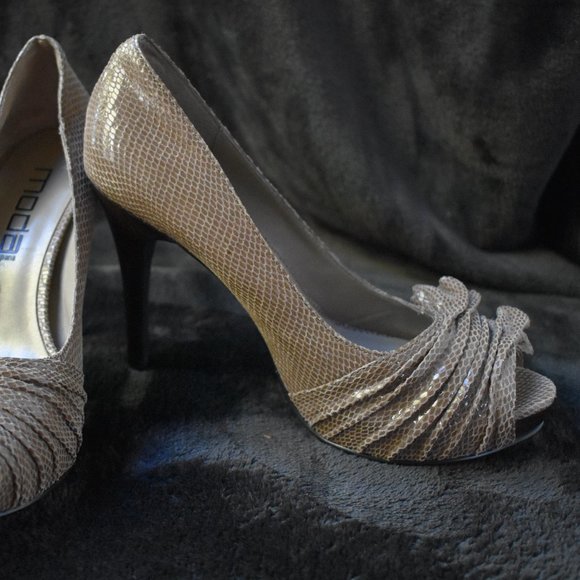 Moda Spana Shoes - Moda Spana Faux Snake Skin Leather High Heels 6
